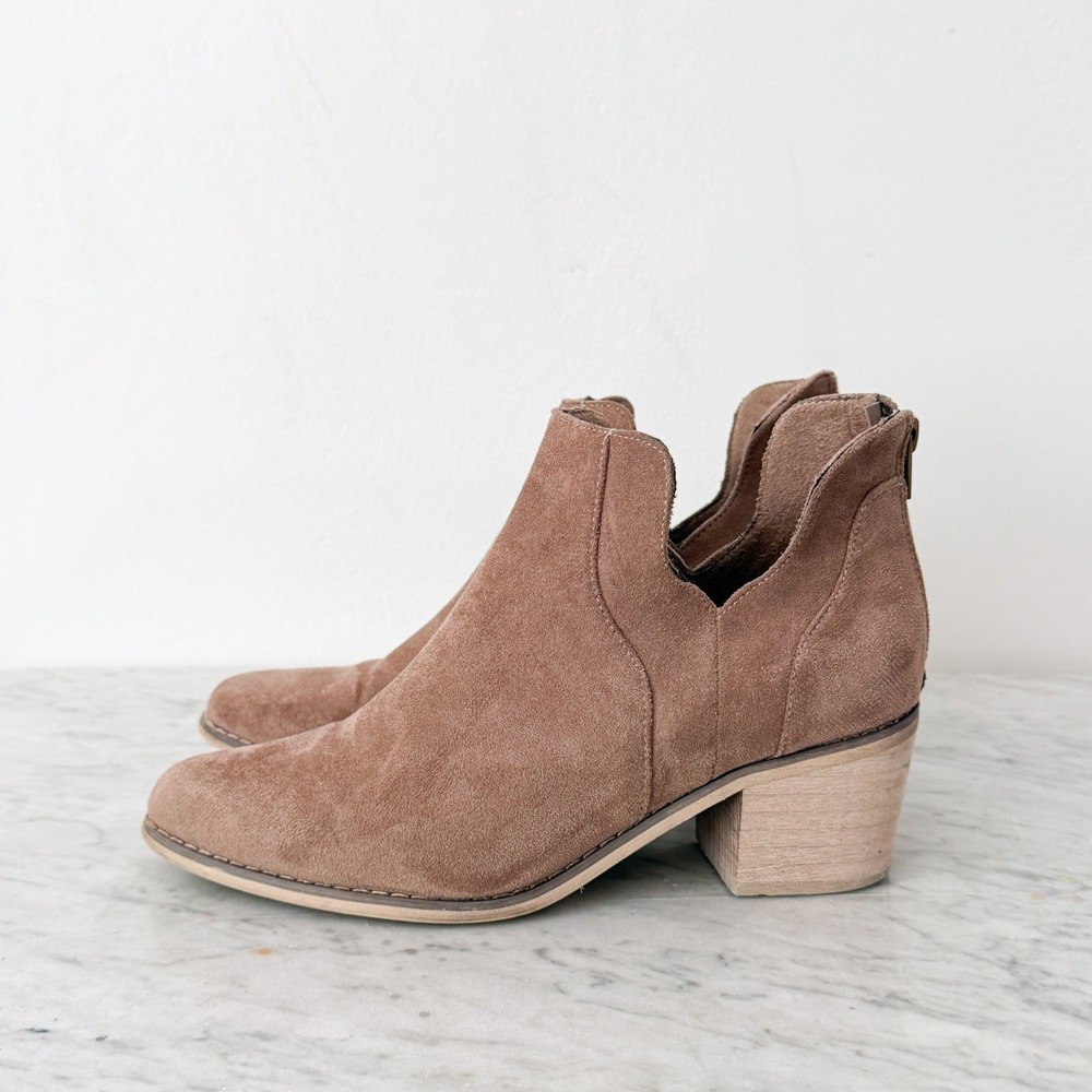 Natural Reflections Boho Ankle Booties 7.5 Brown Suede V-Cut Stacked Block Heel